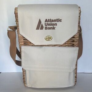AUB Wicker Wine/Cheese Picnic Basket NIP $75